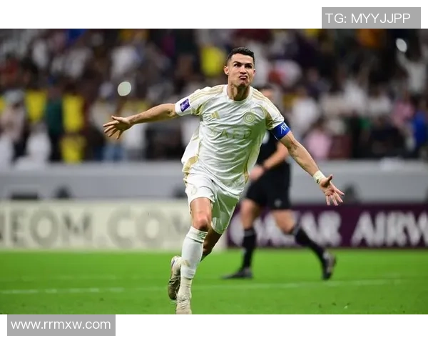 足球明星赛后按摩揭秘：如何缓解疲劳恢复最佳状态保持巅峰竞技力